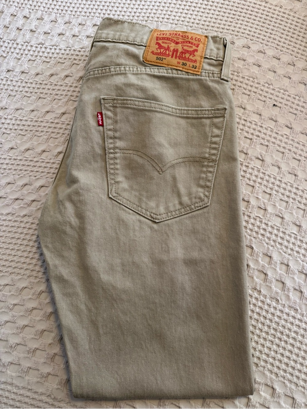 Levi's Men's Slim Straight Jeans in Tan